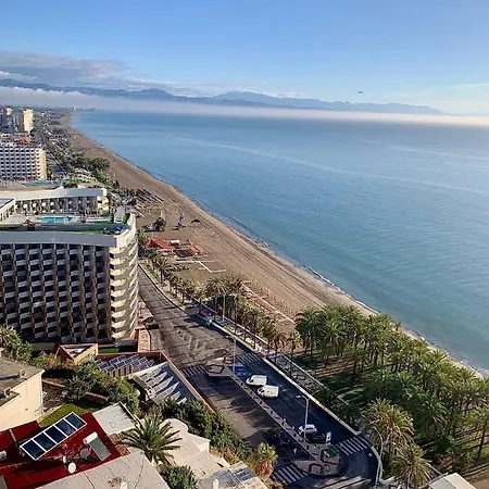 Torre De La Roca With Amazing Sea Views! Апартаменты Торремолинос