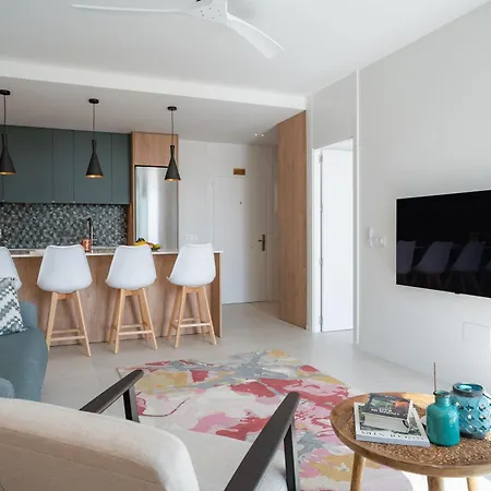 Апартаменты Torre De La Roca With Amazing Sea Views! *