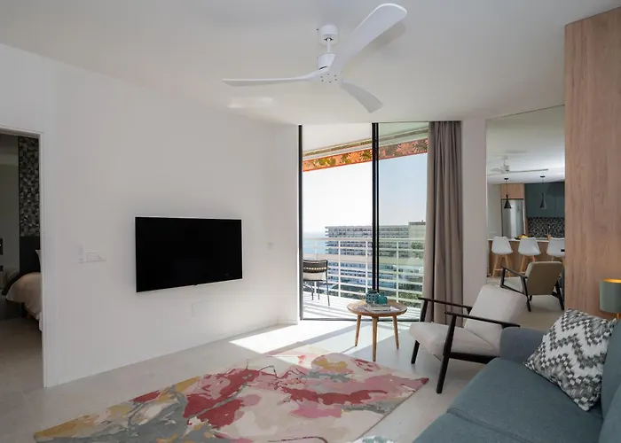 Torre De La Roca With Amazing Sea Views!