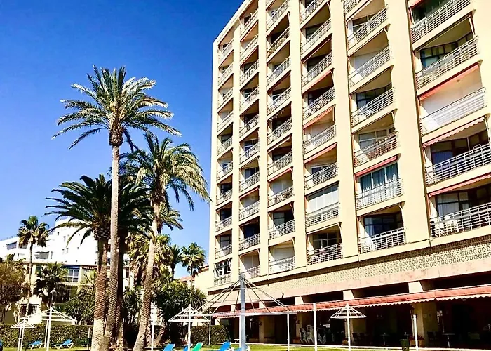 Апартаменты Torre De La Roca With Amazing Sea Views! Торремолинос